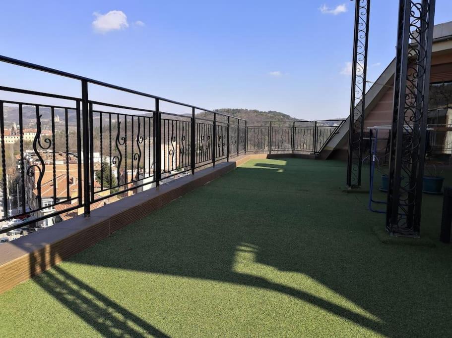 Unique Studio- Great Balcony And View! Parking Possibility! Veliko Tarnovo Exterior foto