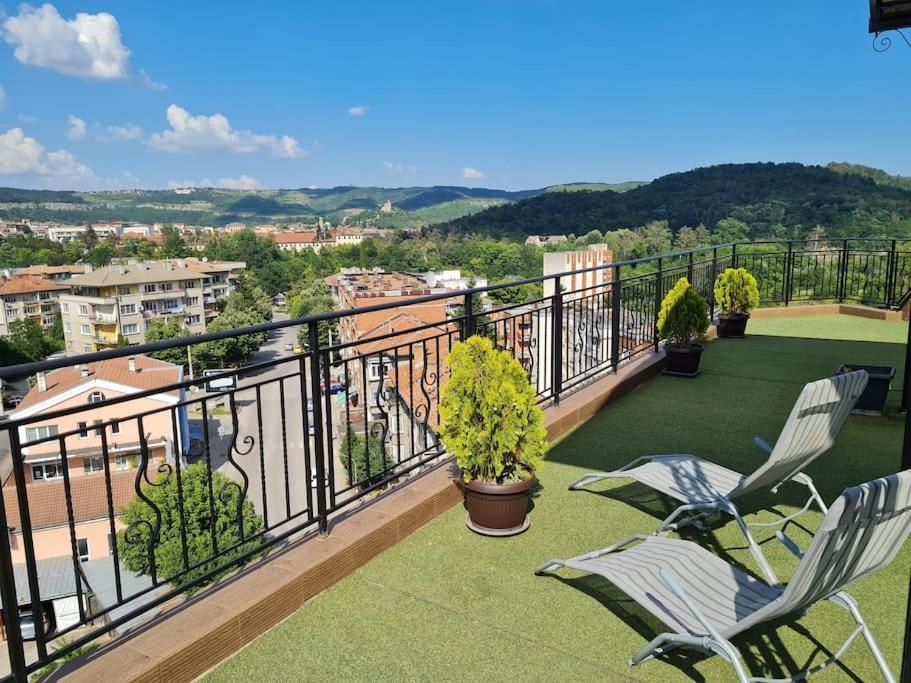 Unique Studio- Great Balcony And View! Parking Possibility! Veliko Tarnovo Exterior foto