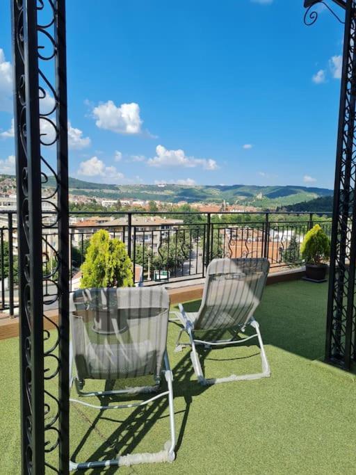 Unique Studio- Great Balcony And View! Parking Possibility! Veliko Tarnovo Exterior foto